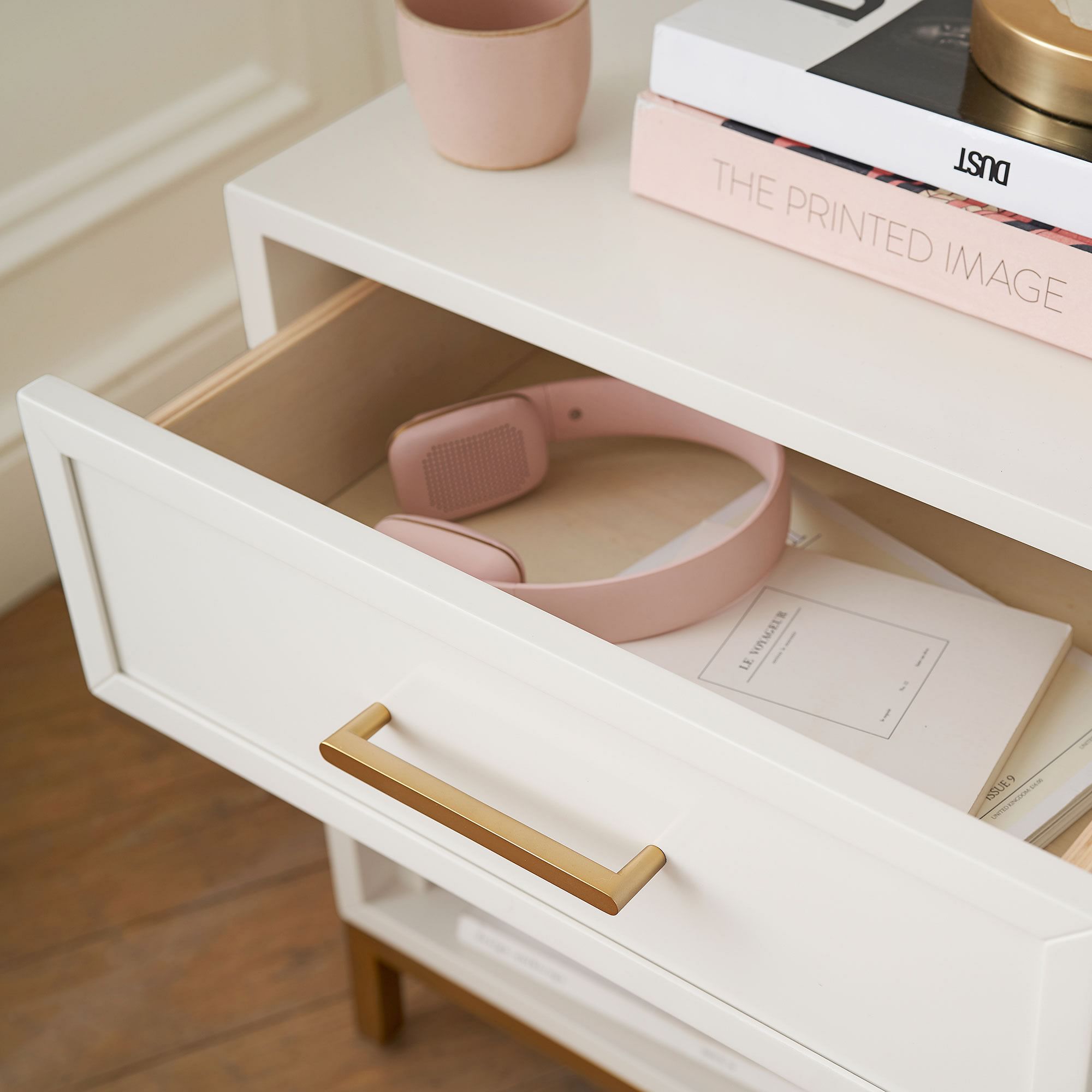 Blaire Nightstand (20") thumbnail 4