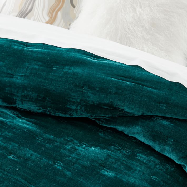 Lush Velvet Tack Stitch Quilt thumbnail 3