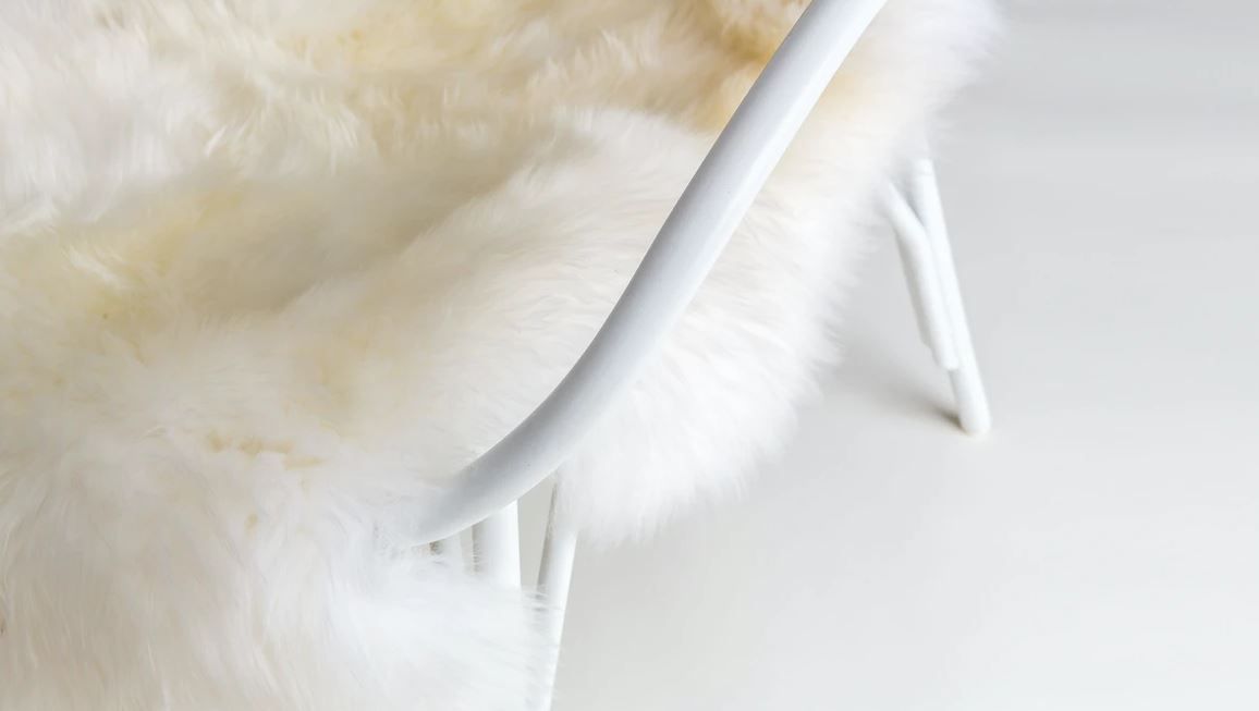 Lanna Ivory Sheepskin Throw-2'X3' thumbnail 4
