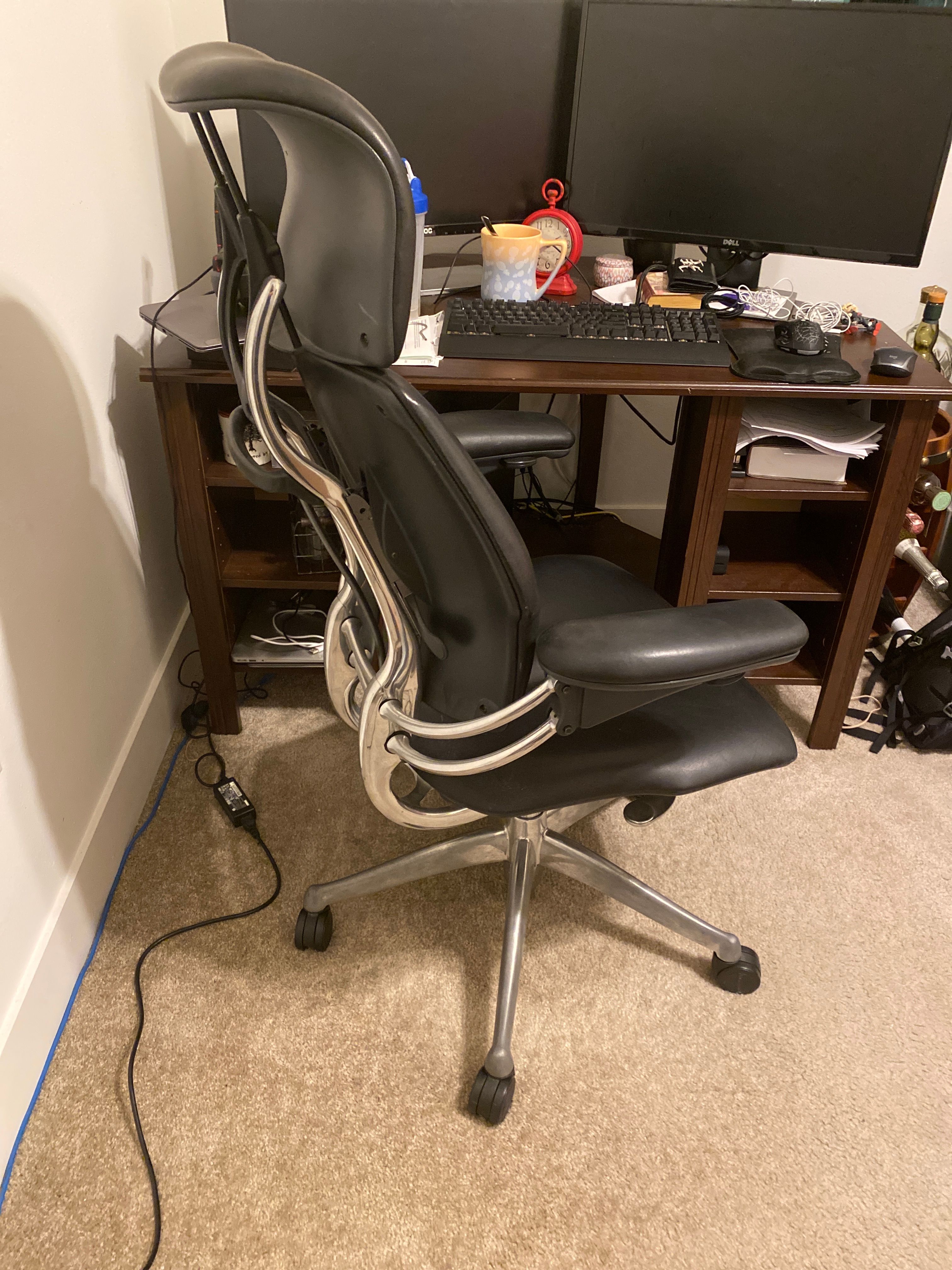 Customer_Owned_Ergonomic_Office_Chair thumbnail 2