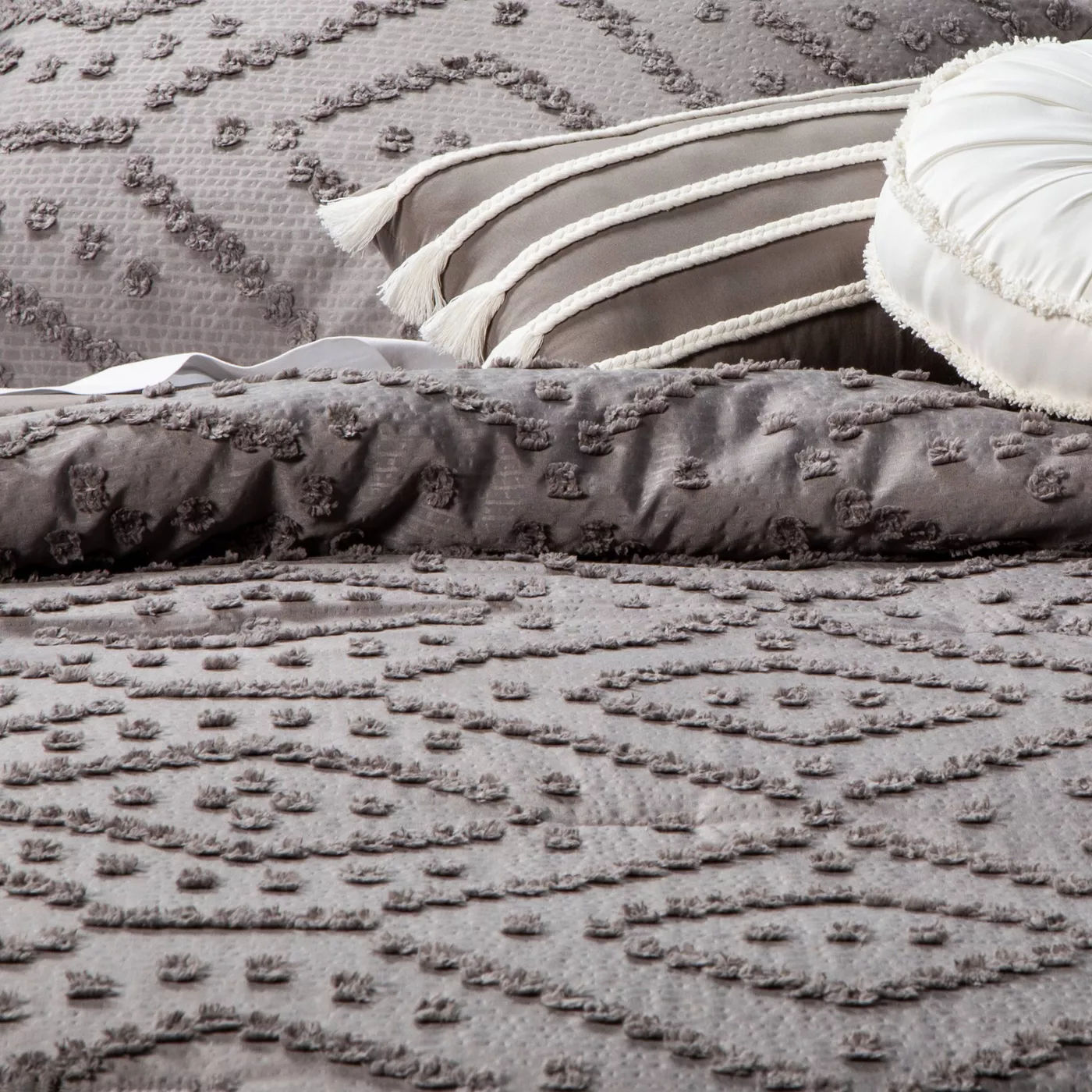 Olympia Clipped Pillow Sham thumbnail 3