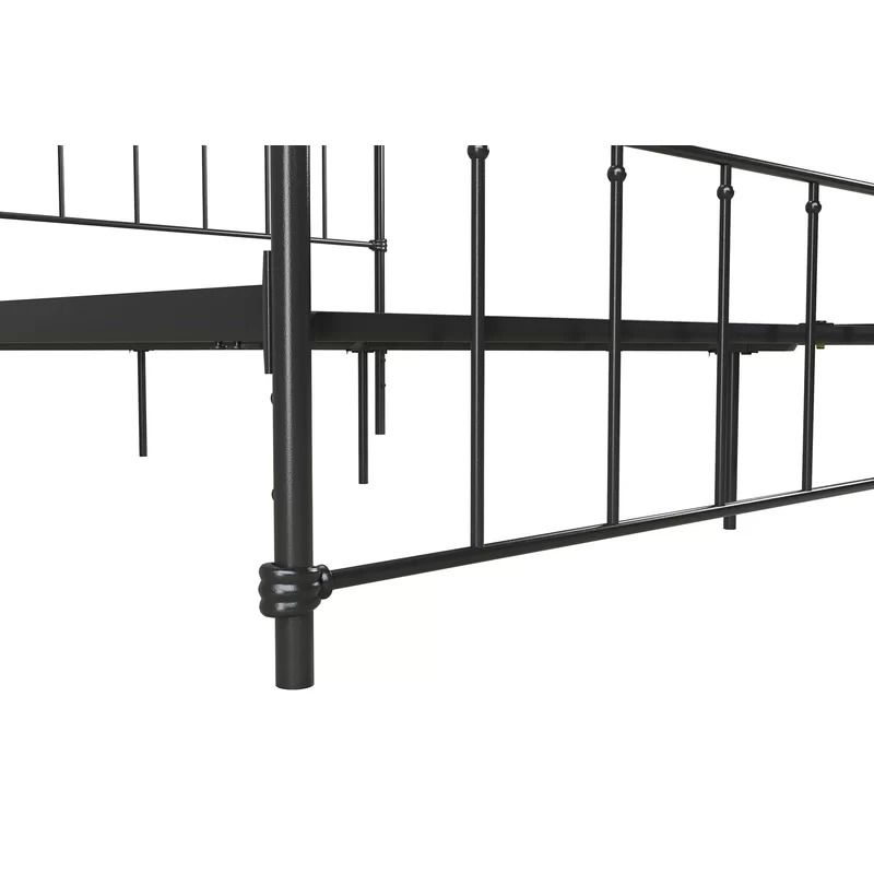 Matheney Platform Bed-King thumbnail 5