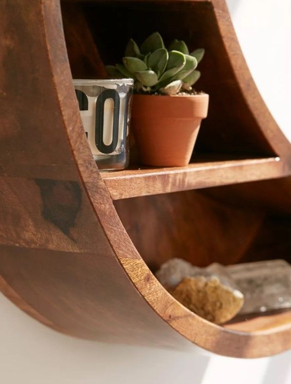 Crescent Moon Wall Shelf thumbnail 3