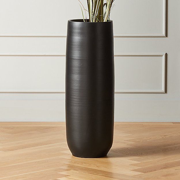 RIE LARGE HANDTHROWN VASES thumbnail 2