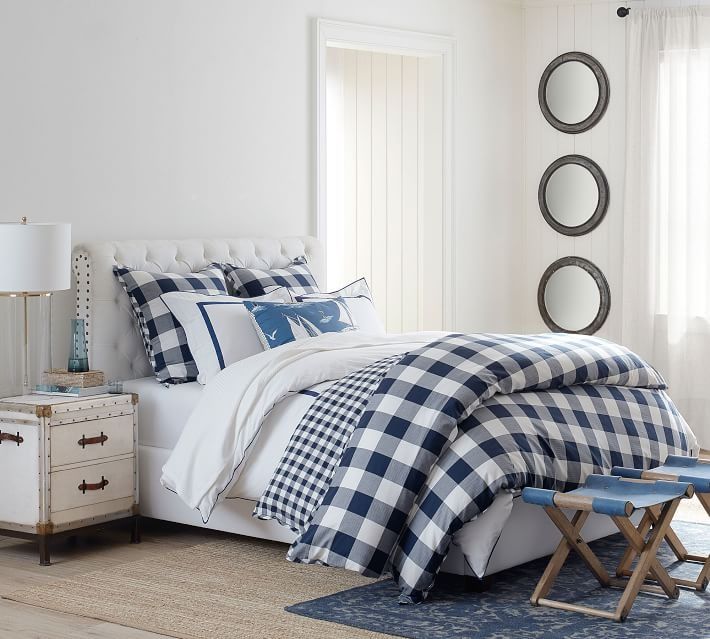 Chesterfield Tufted Upholstered Bed-King thumbnail 3