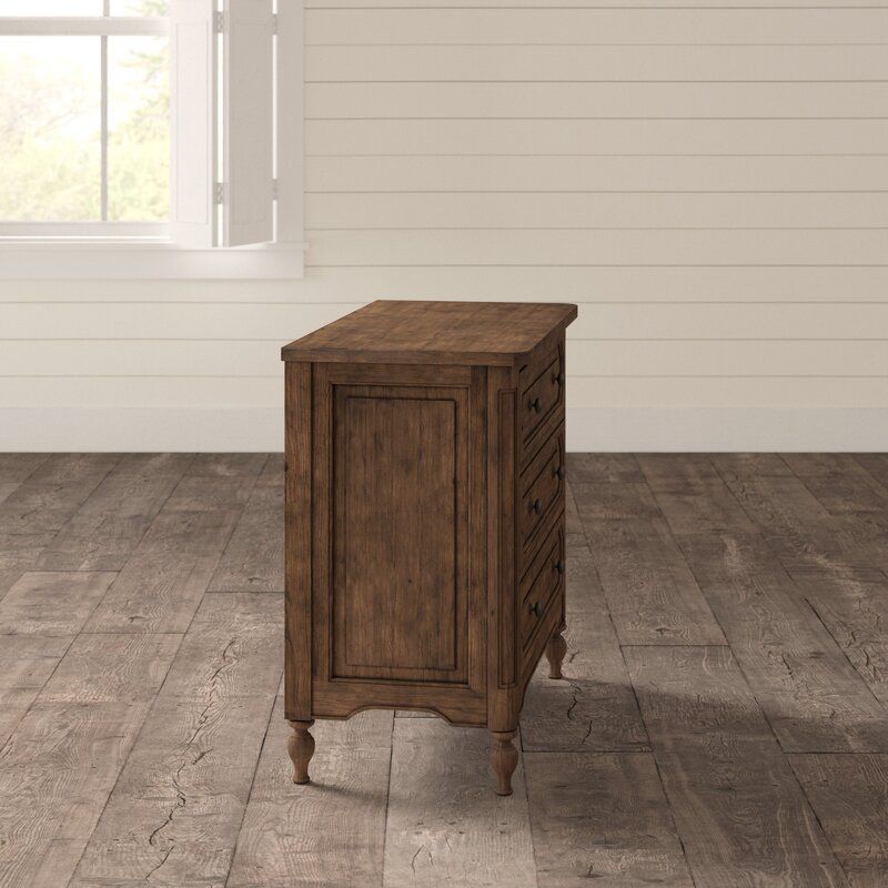 Manhasset 3 Drawer Nightstand thumbnail 4