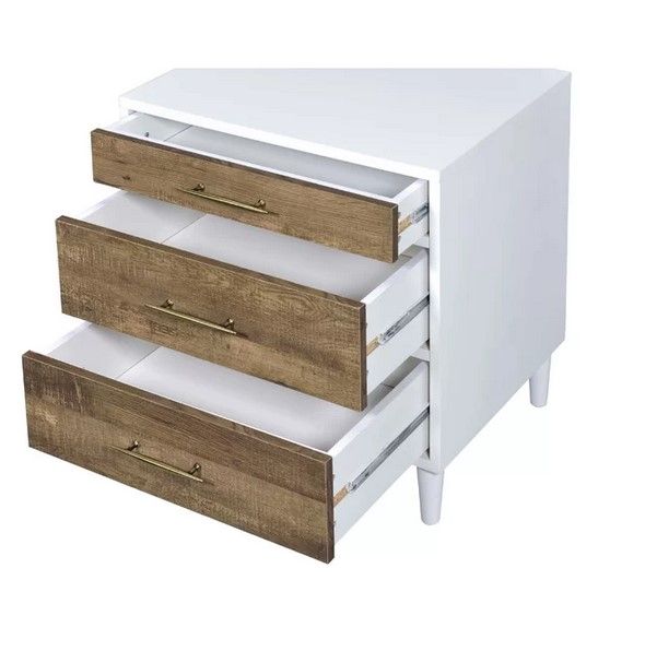 Kamden3 Drawer Nightstand thumbnail 4