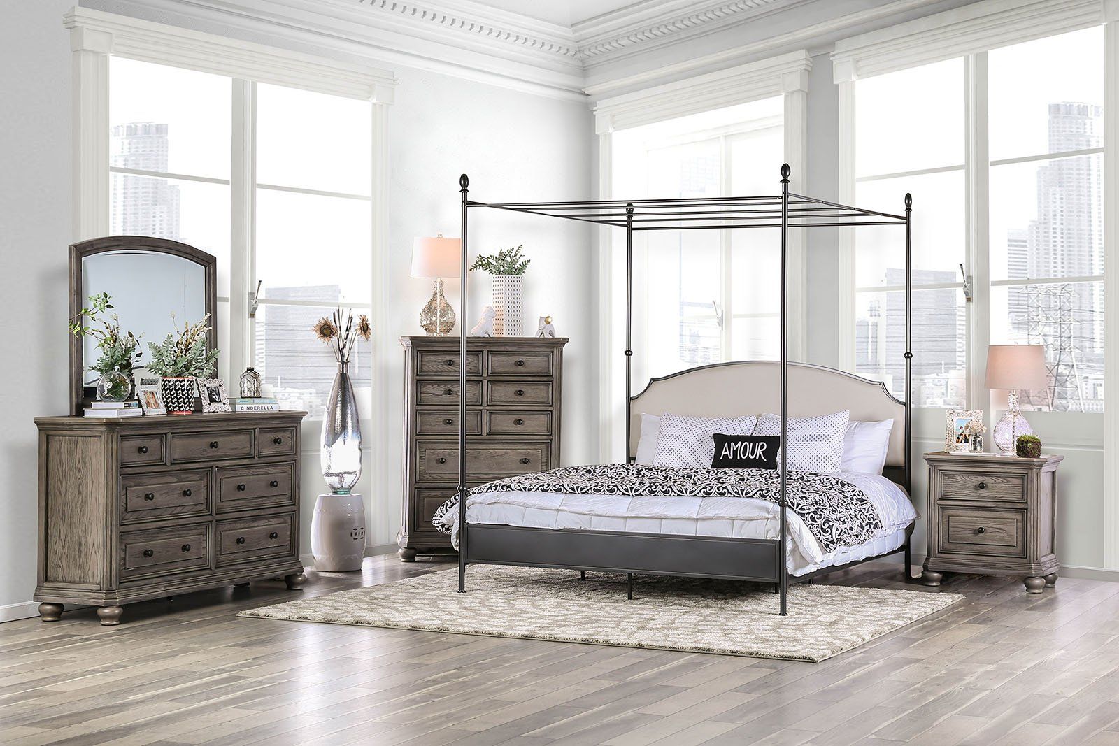 Customer Queen Bed thumbnail 4
