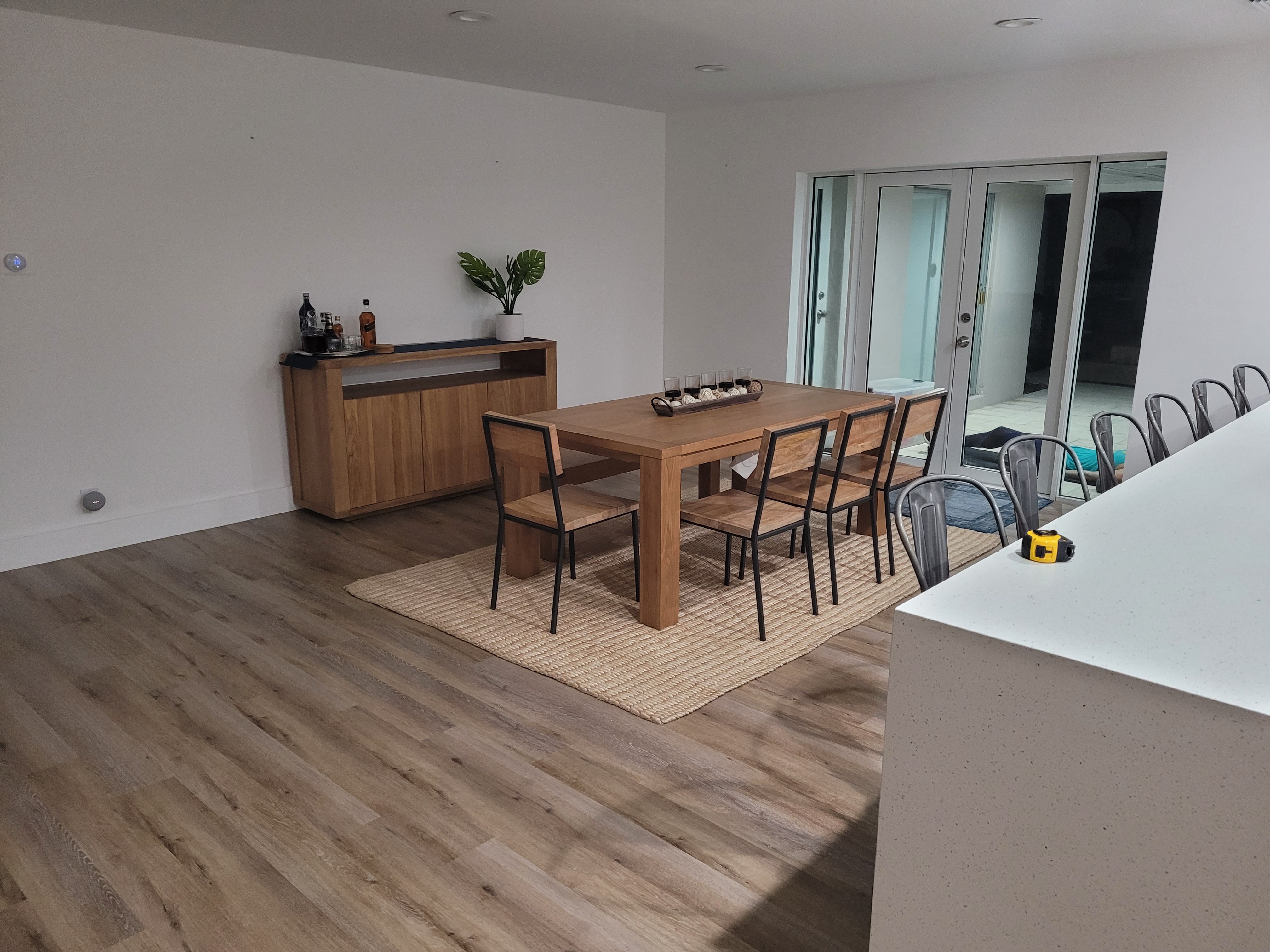customer Dining table thumbnail 2