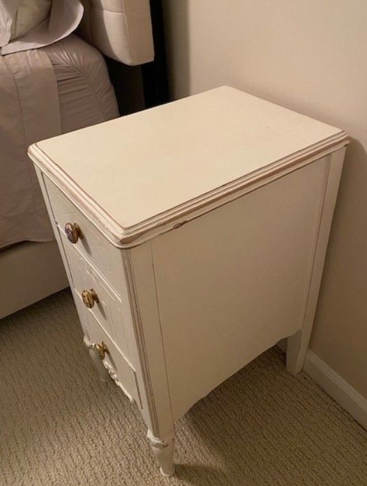 Night Stand Customer thumbnail 2