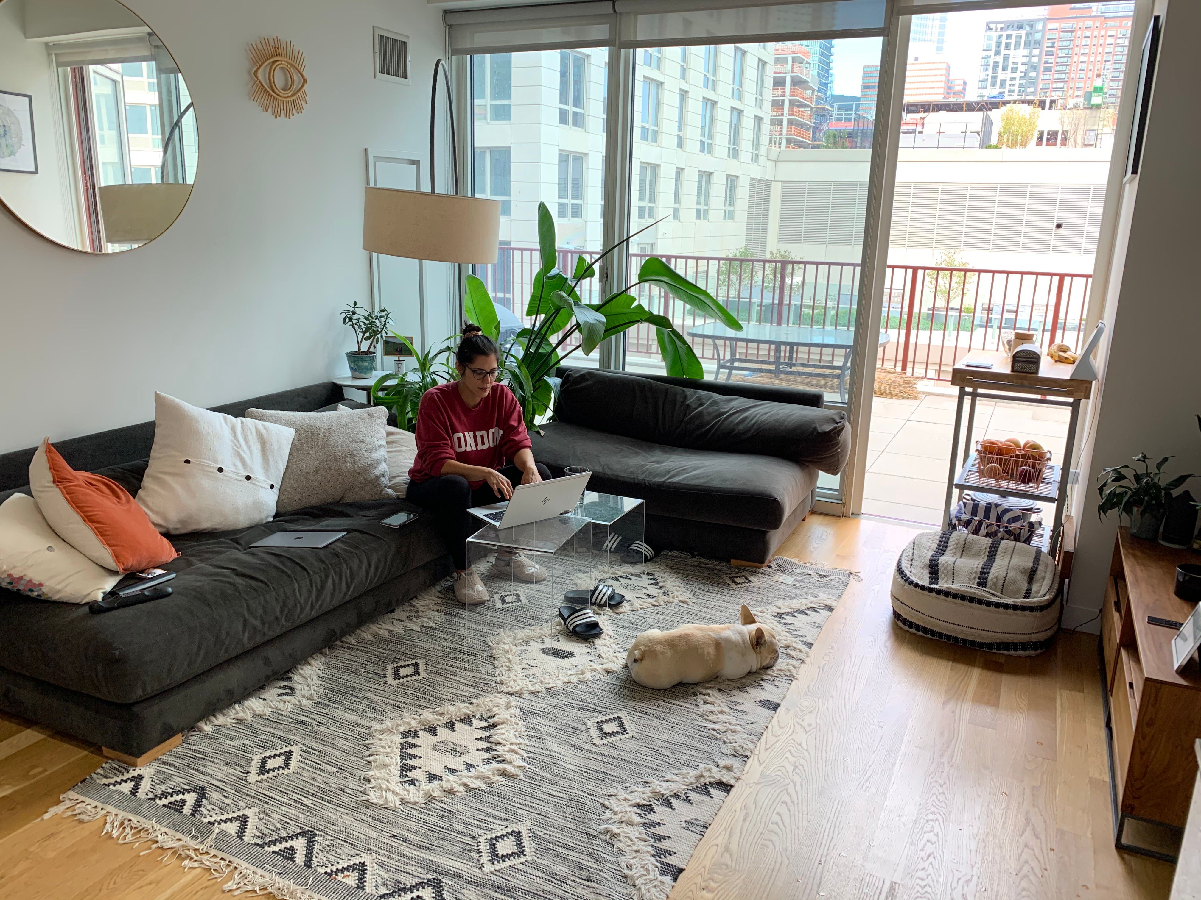 Customer 3 Seater Couch thumbnail 2