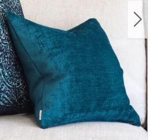 Pillow Decor Venetian Velvet Throw Pillow thumbnail 2