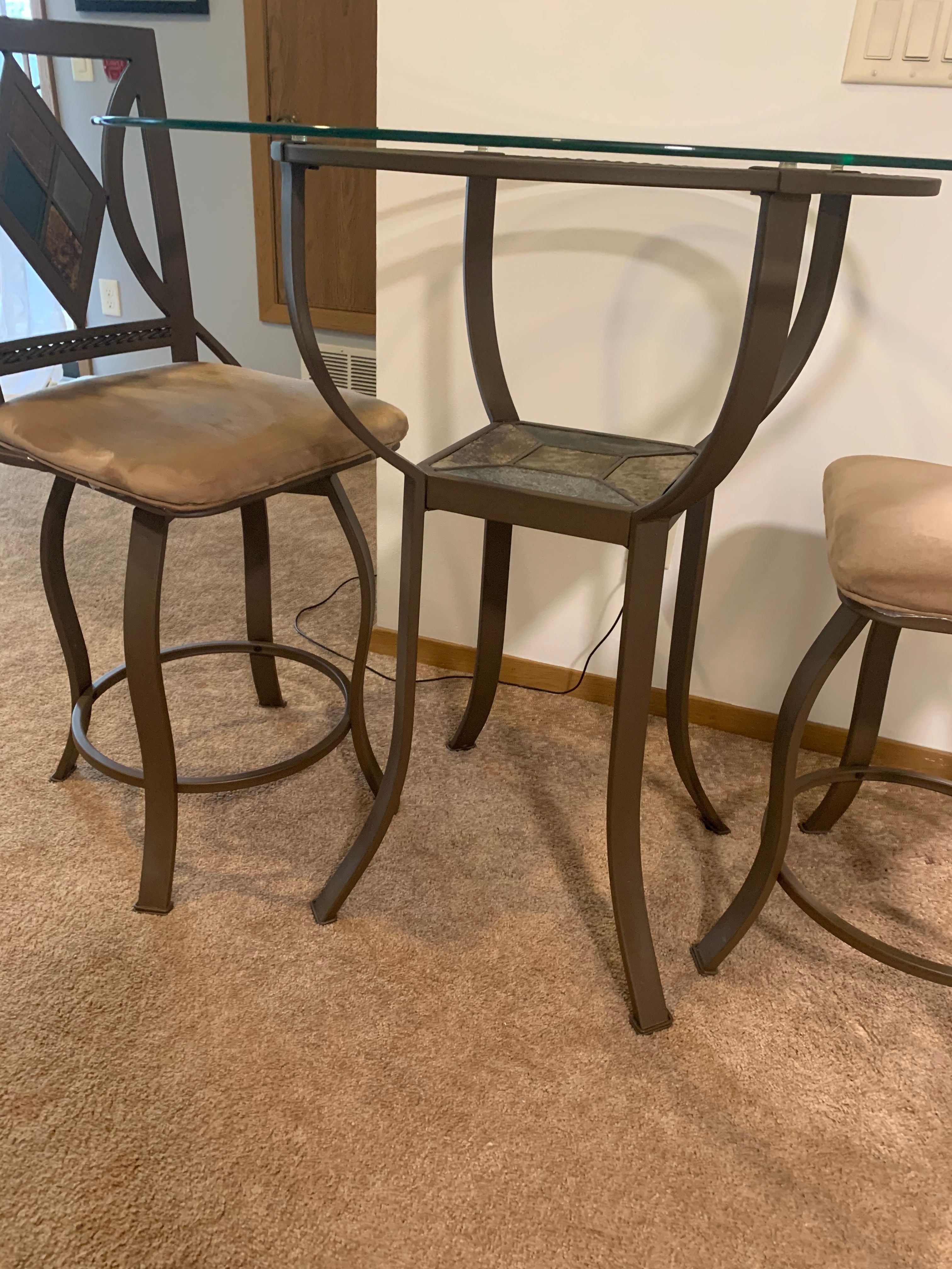 Customer chair thumbnail 3