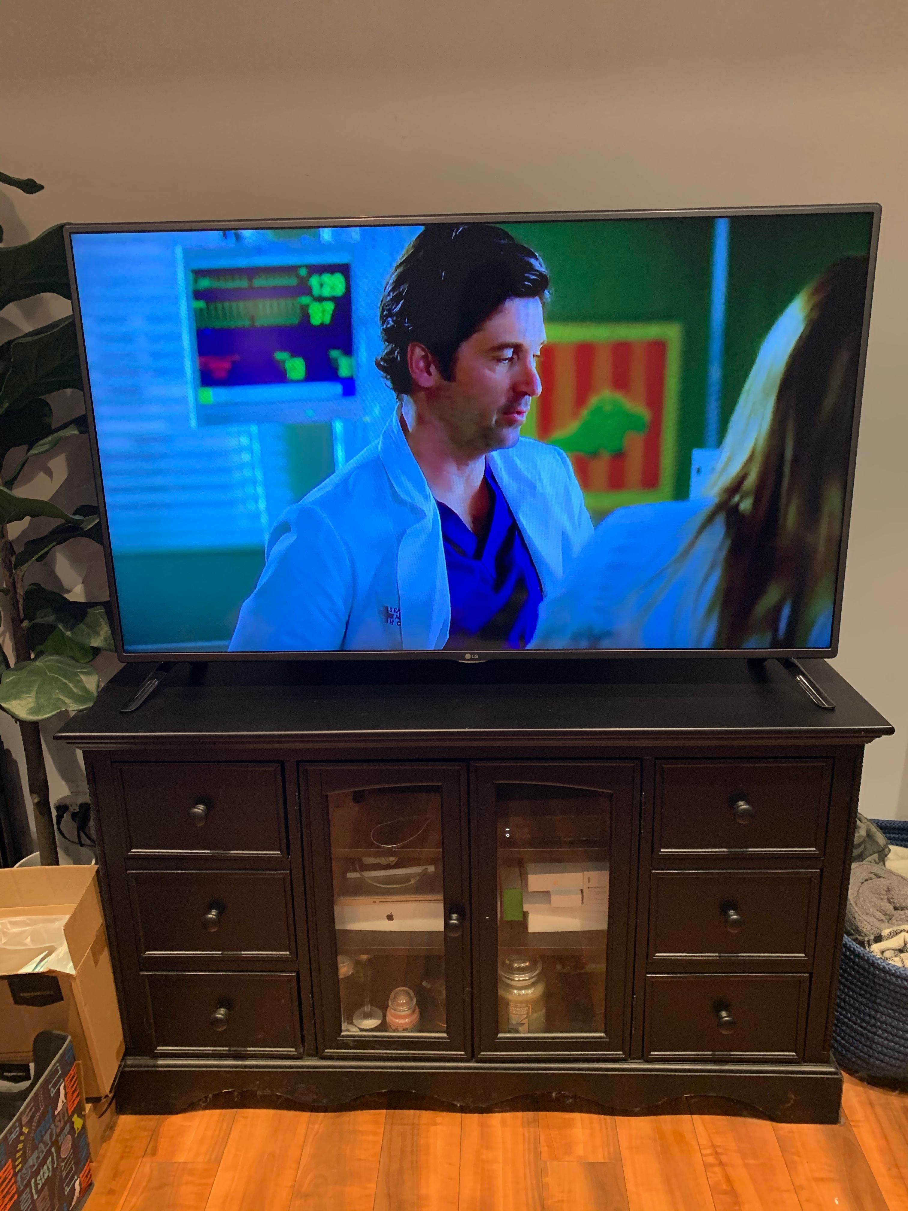 Customer Tv Unit thumbnail 2