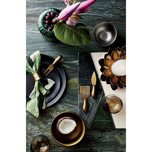 CRISP MATTE BLACK SERVING BOWL thumbnail 4