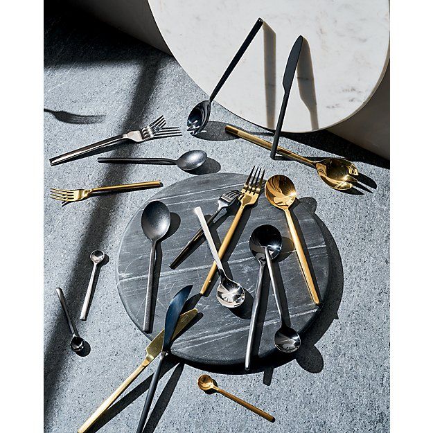20 PIECE RUSH BRUSHED GOLD FLATWARE SET knife thumbnail 2