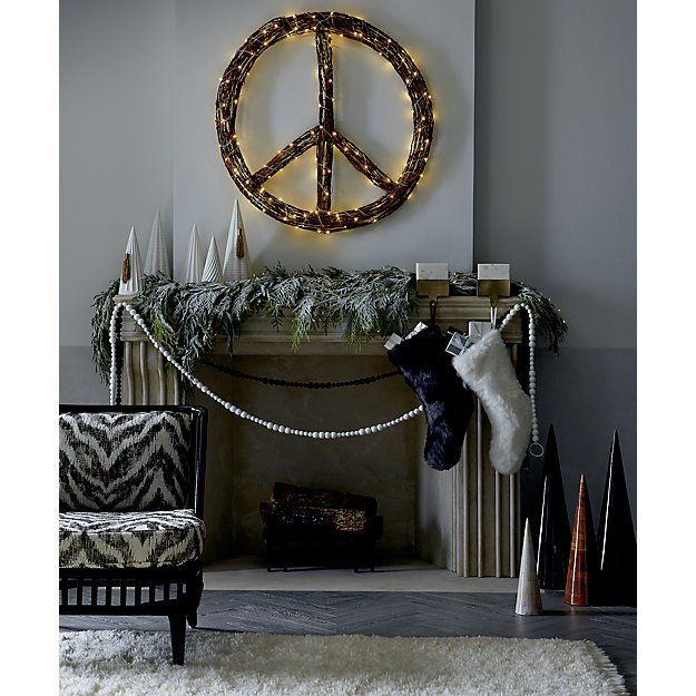 MATTE WHITE WOOD GARLAND thumbnail 3