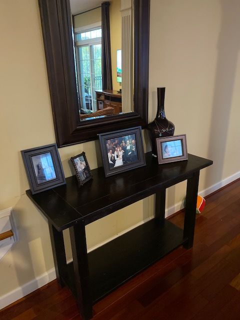 Console table thumbnail 3