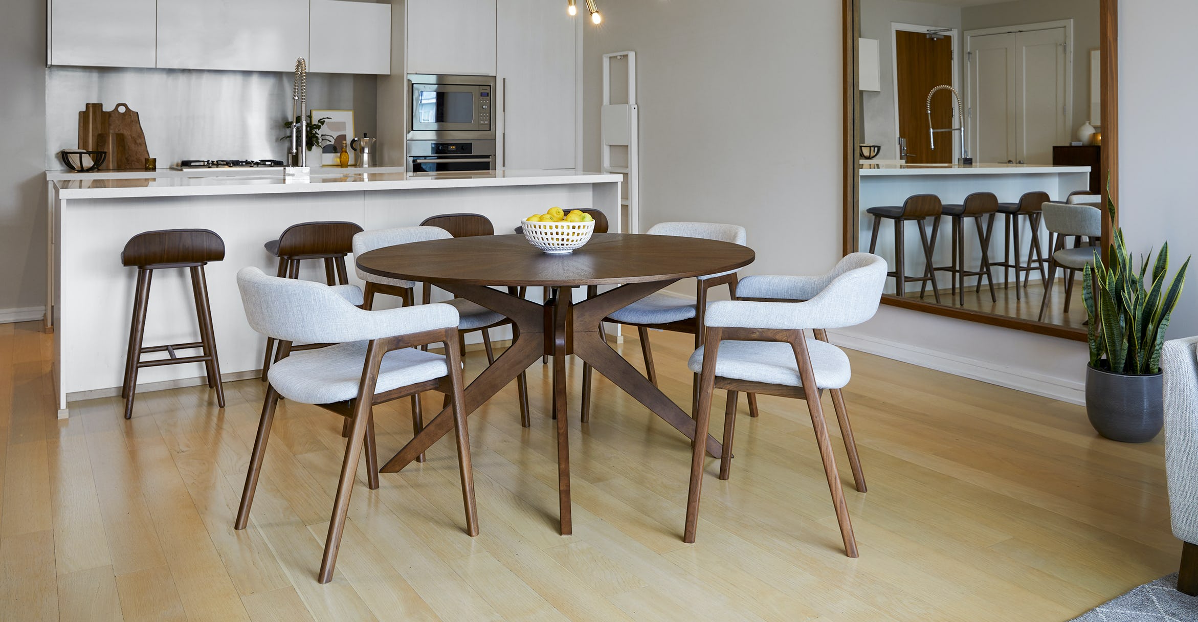 Conan Round Dining Table thumbnail 3