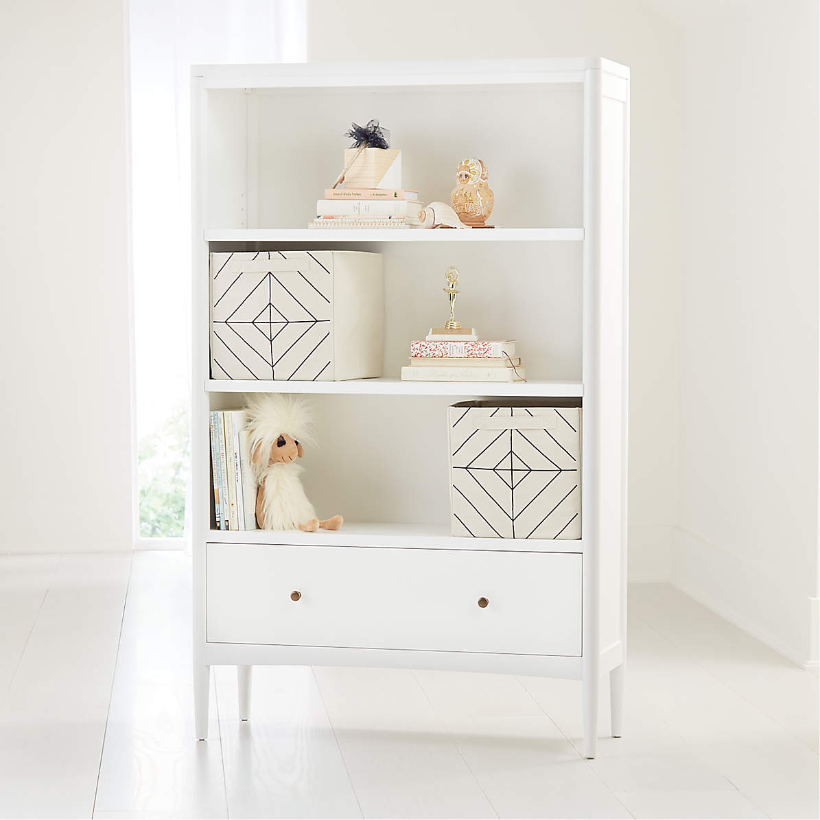 Hampshire Tall White Bookcase thumbnail 3
