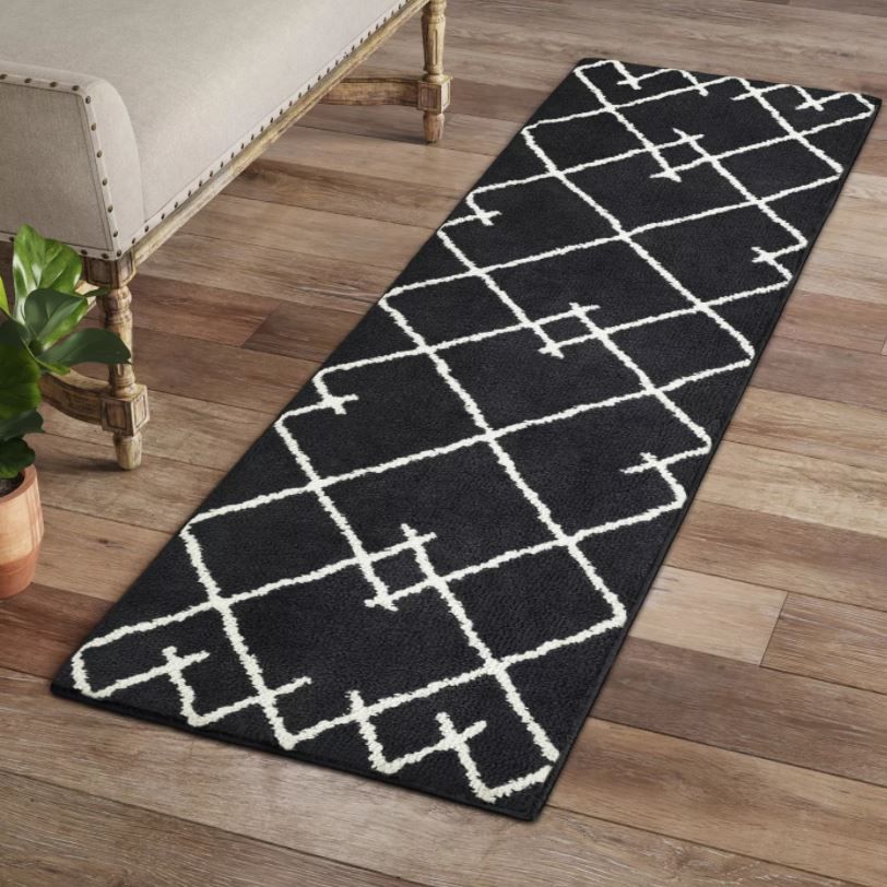 Bixel Tufted Rug-2'x7' thumbnail 3
