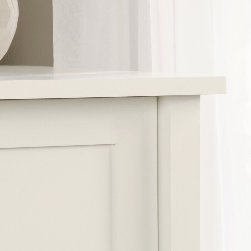Geraldine 4 Drawer Chest thumbnail 3