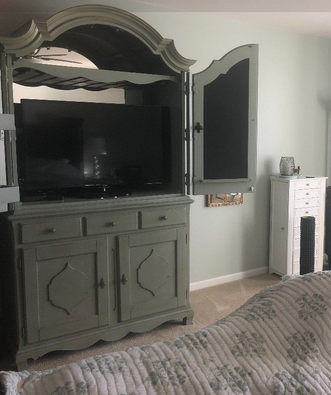 Customer TV Cabinet thumbnail 2