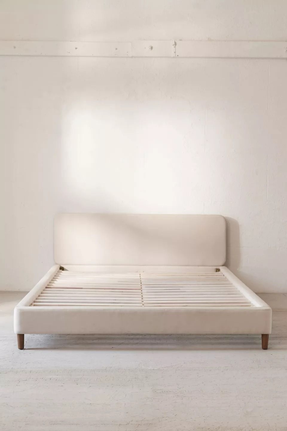 Riley Platform Bed-Full thumbnail 3