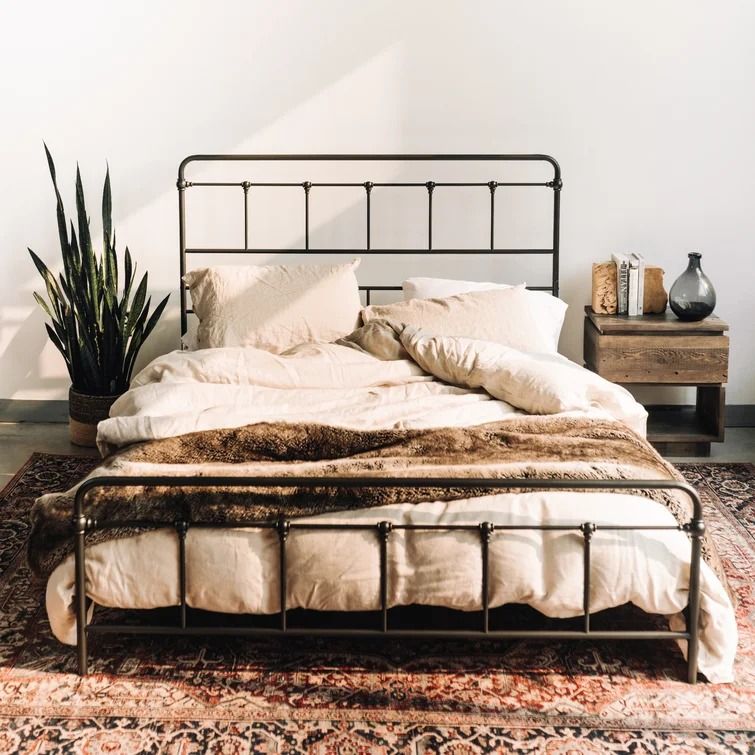 Gillam Low Profile Standard Bed-King thumbnail 2