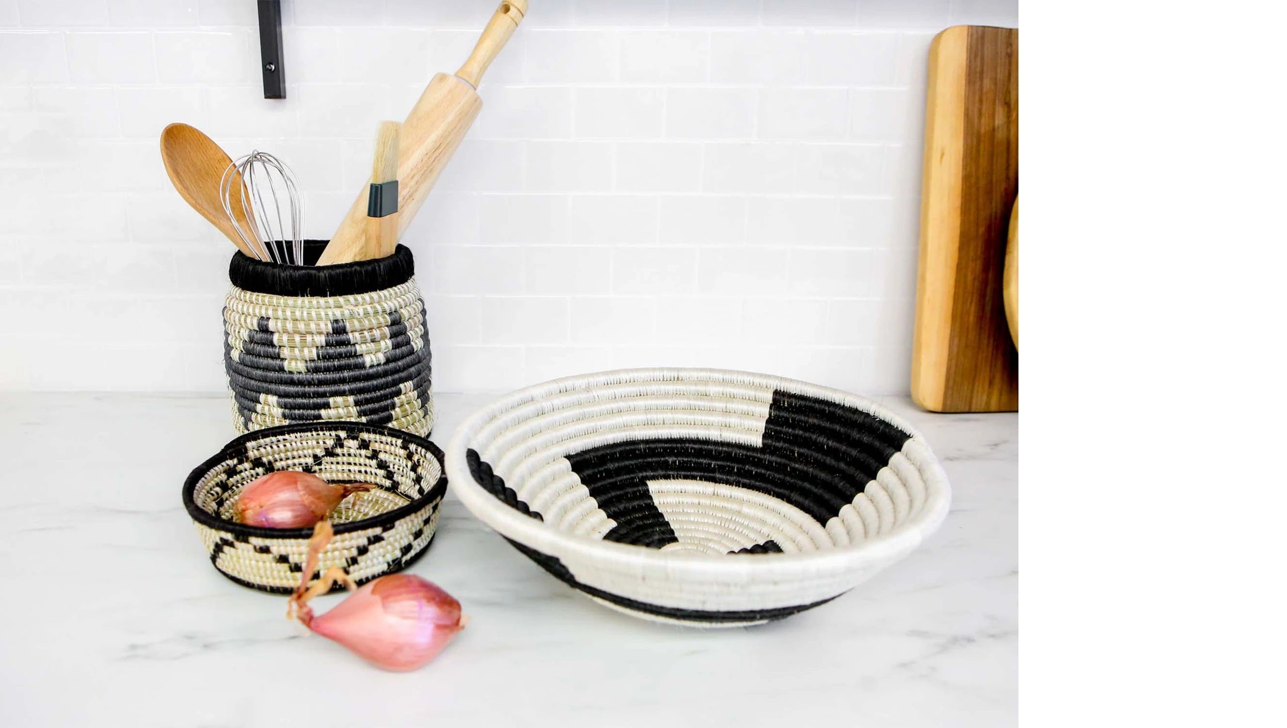 Large Black White Geo Round Basket thumbnail 2