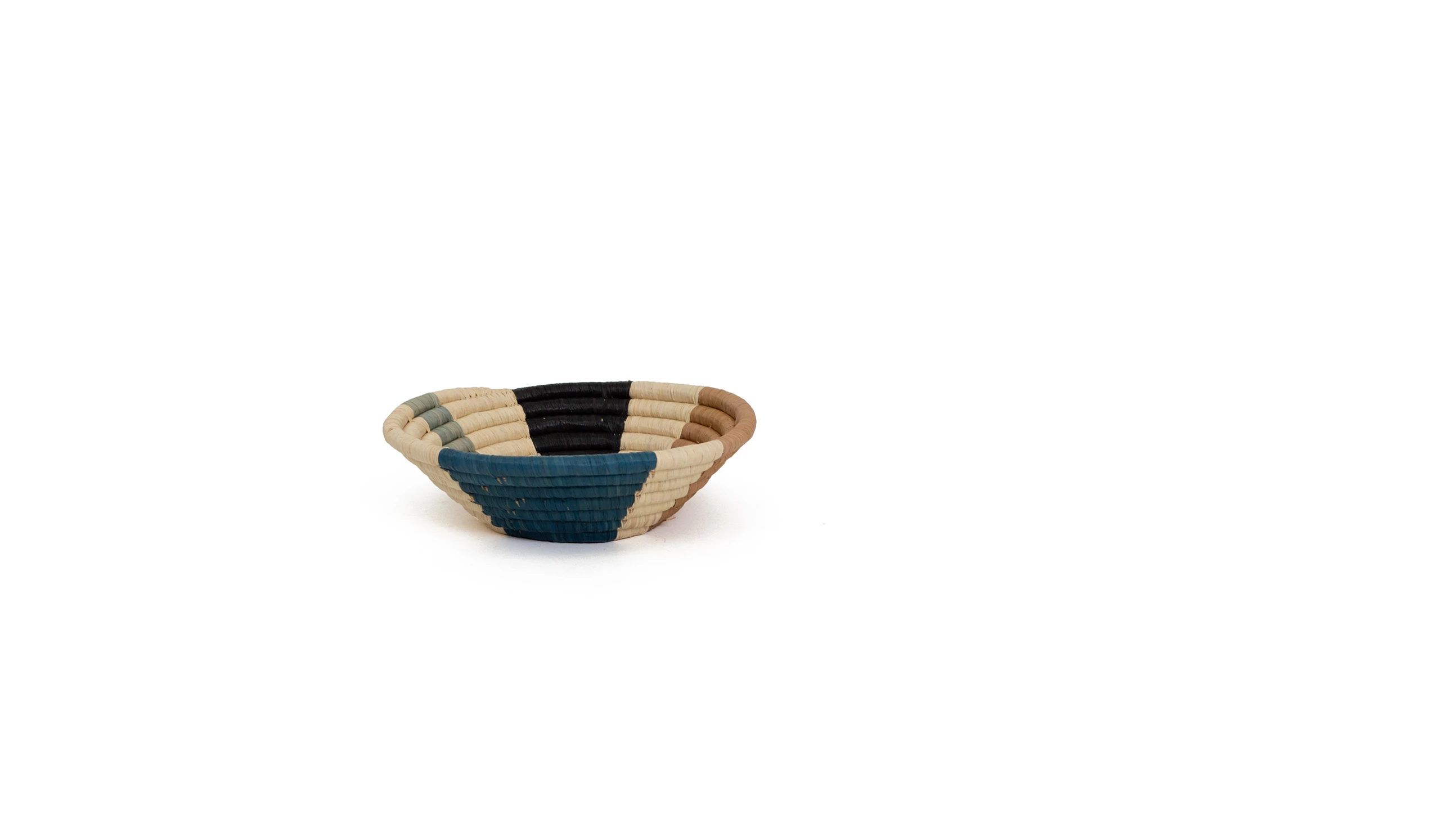 Small Camel Wheel Round Basket thumbnail 2