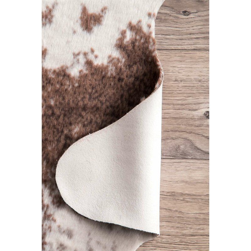 Lassic Brown Area Rug thumbnail 4