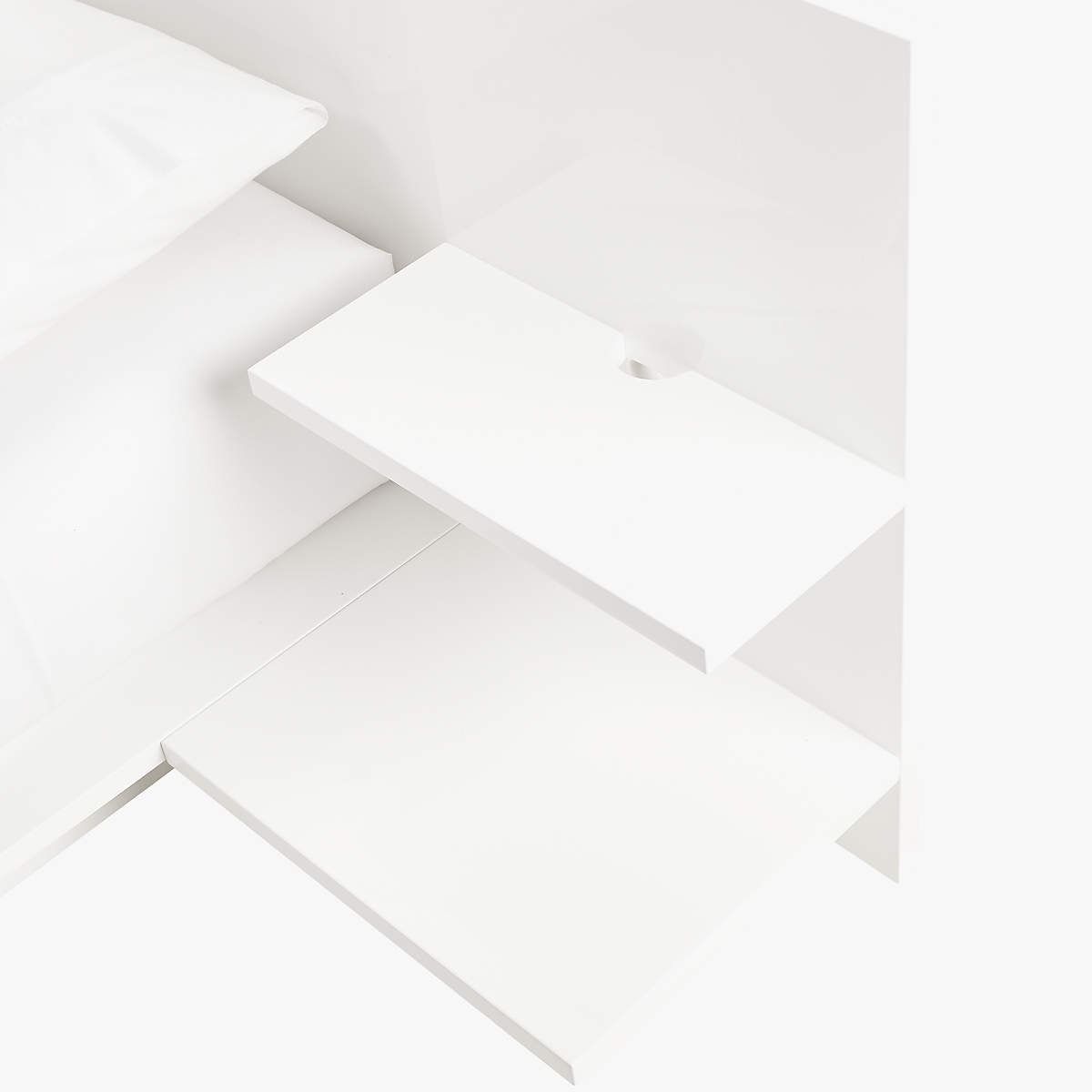 Andes White Bed-Queen thumbnail 4