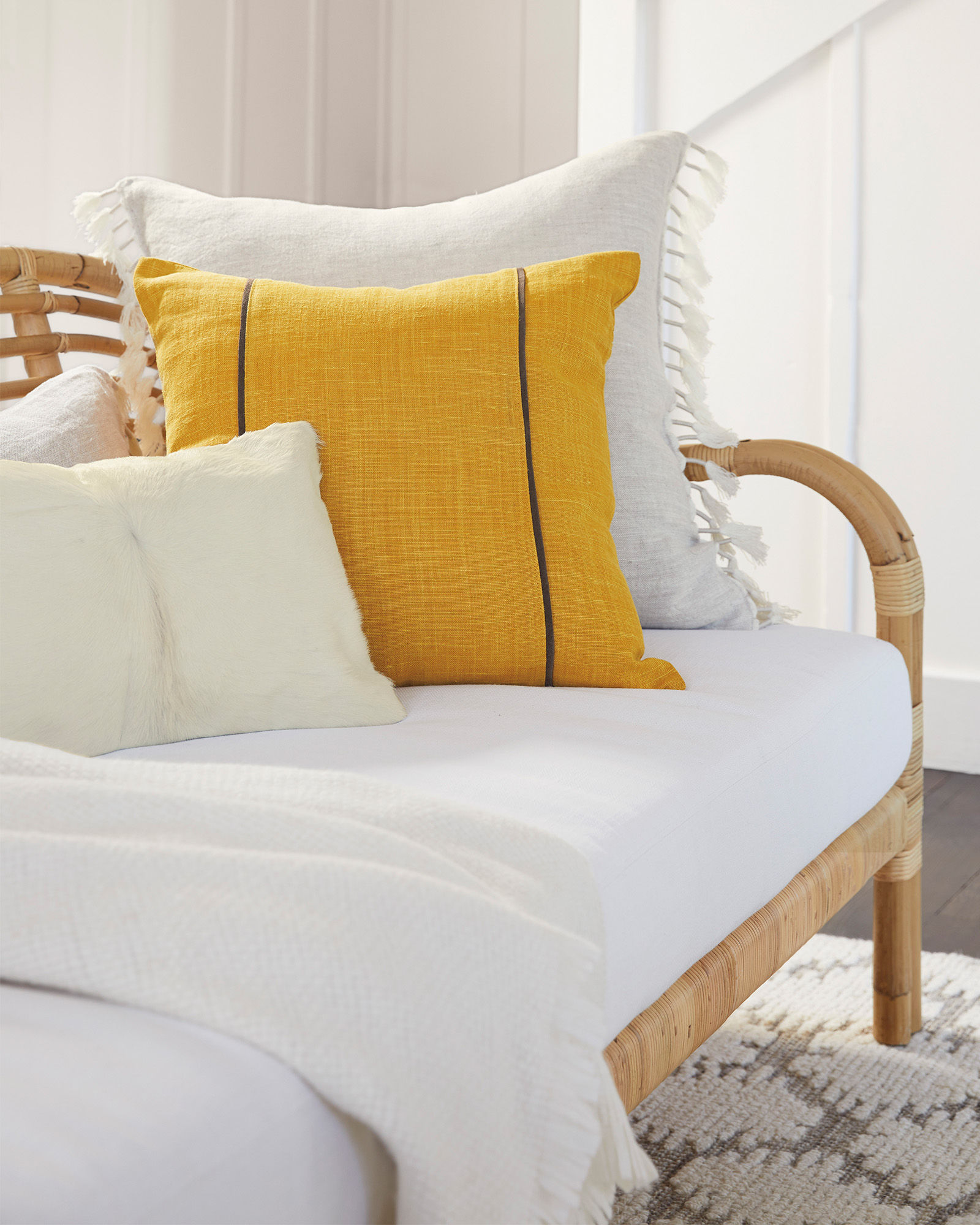Topanga Pillow Cover thumbnail 4