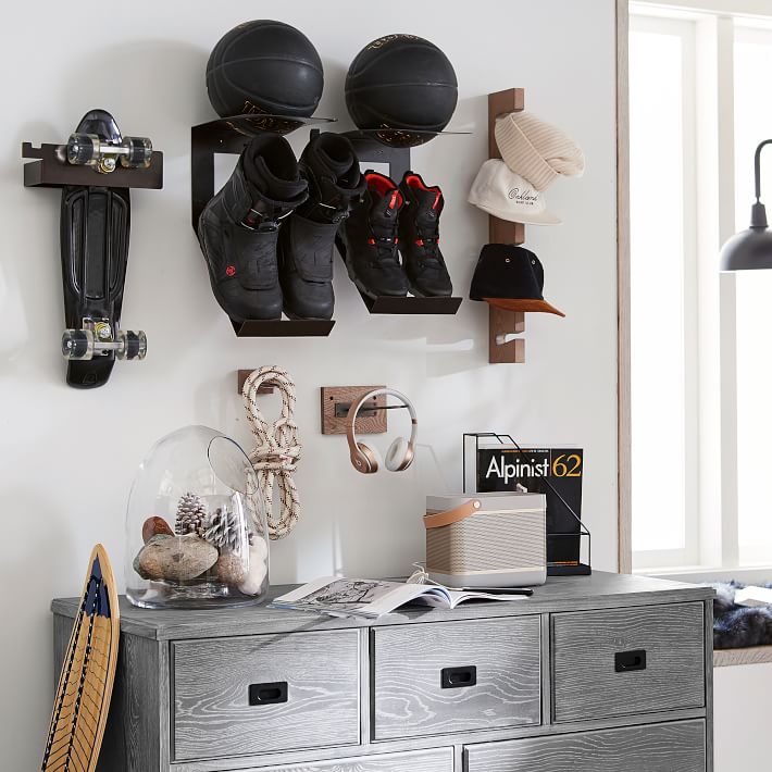 Shoe and Hat Metal Wall Organization thumbnail 2