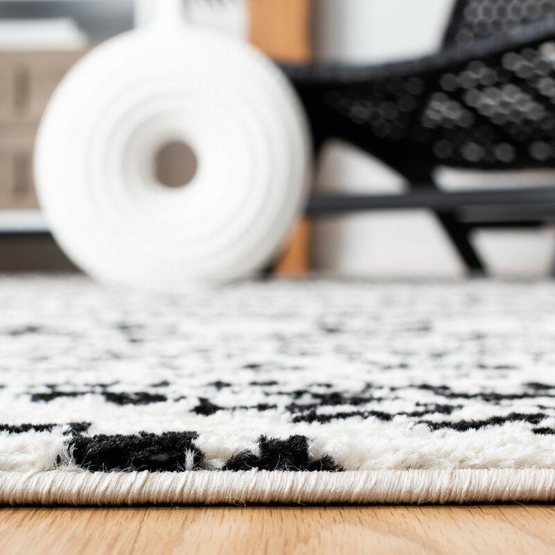 Cobos Polypropylene Black Ivory Rug thumbnail 4