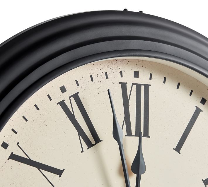 Caroline Oversized Wall Clocks thumbnail 4