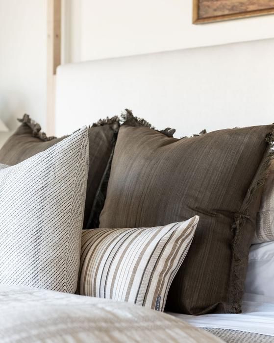 Abbey Silk Fringe Pillow Cover thumbnail 4