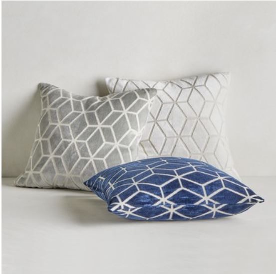 Lyon Pillow With Insert-22"X22" thumbnail 2