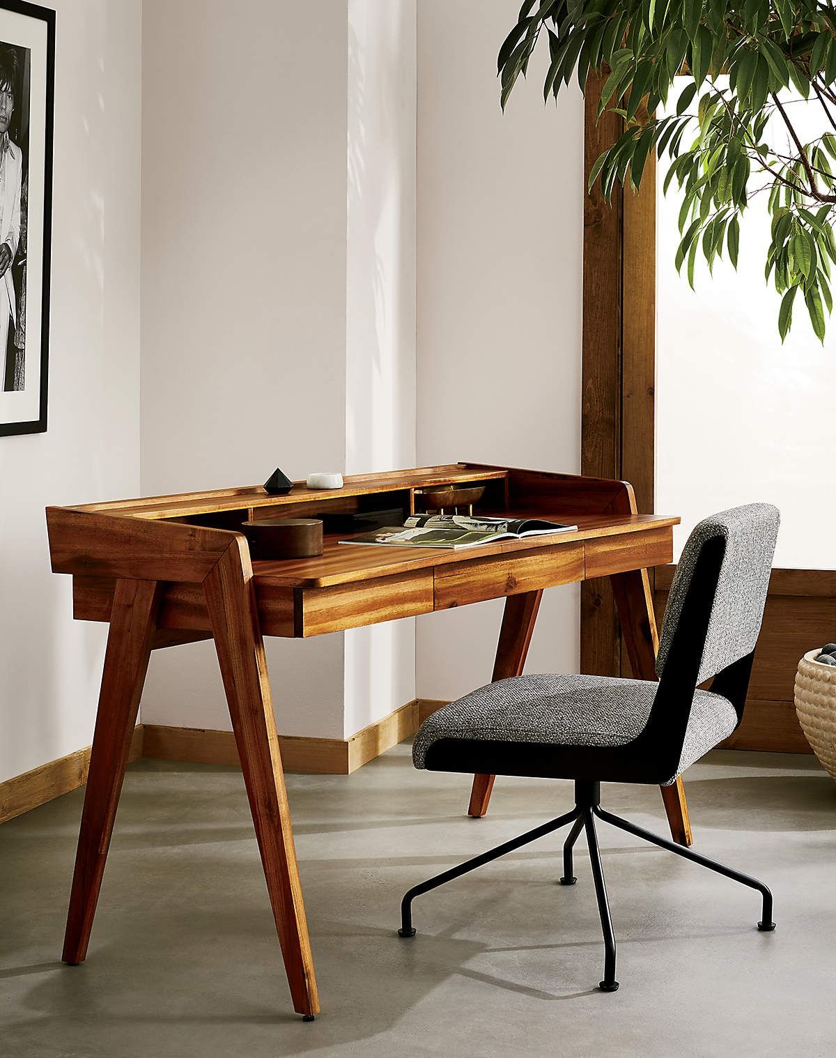 Drommen Desk thumbnail 2