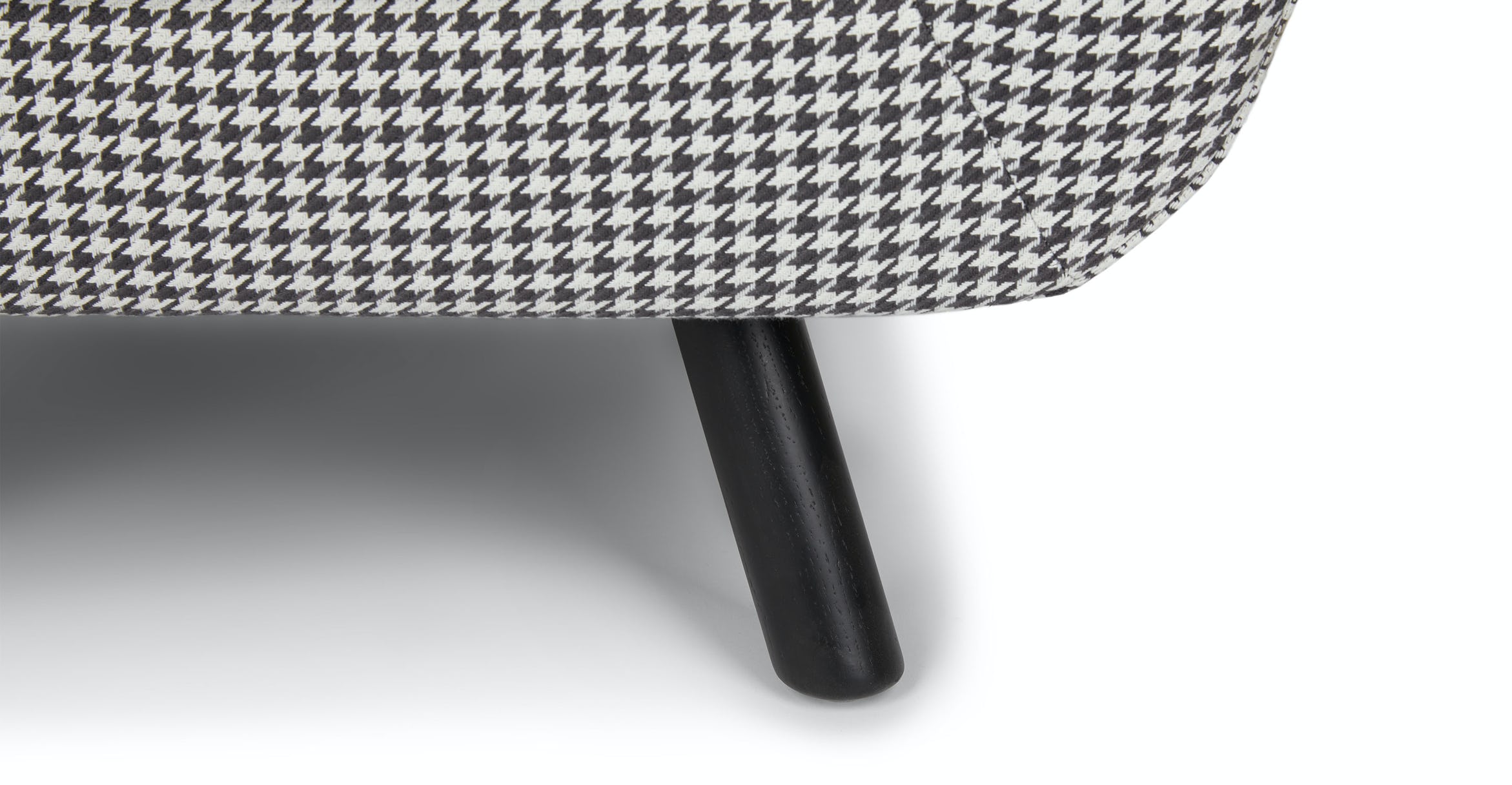 Gabriola Charcoal Ivory Houndstooth Loveseat thumbnail 9