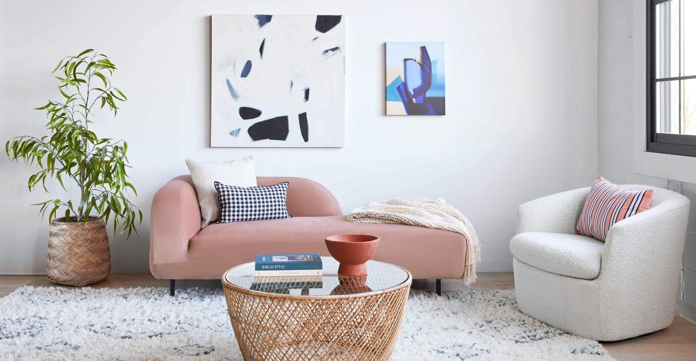 Lupra Hibiscus Pink Daybed thumbnail 2
