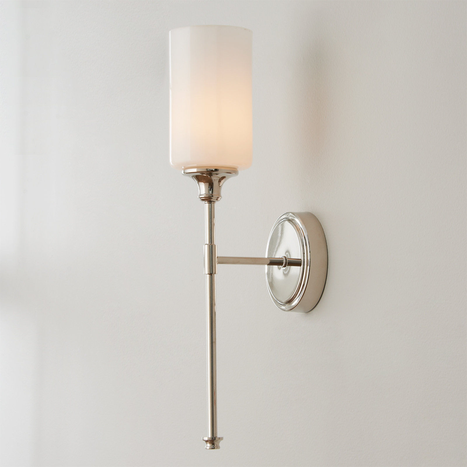 Tracie Single Arm Classic Sconce thumbnail 3