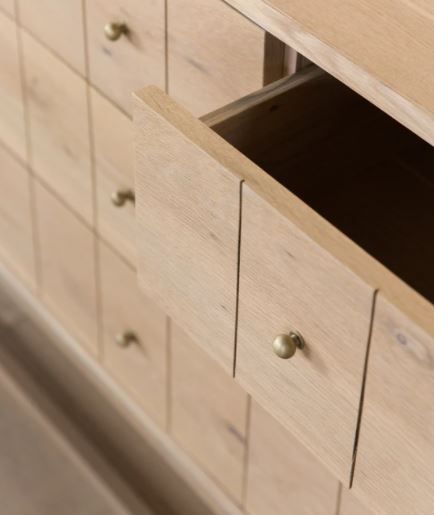Huxton Dresser thumbnail 3