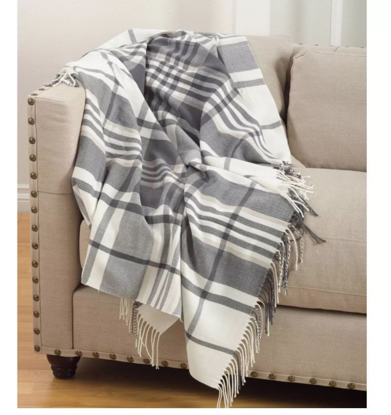 Gray Plaid Design Throw thumbnail 3