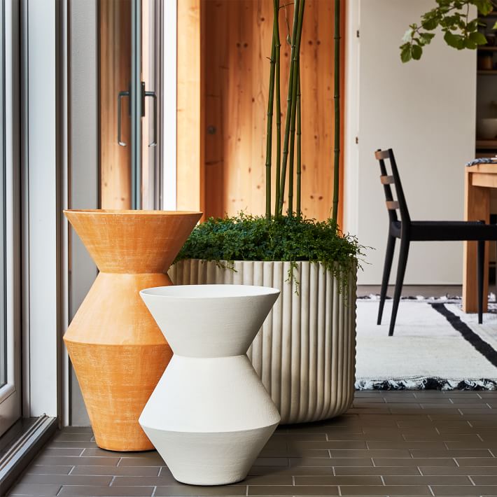 Thom Floor Vases thumbnail 2