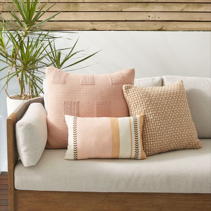 Outdoor Tufted Pillow With Insert-20"x20" thumbnail 2
