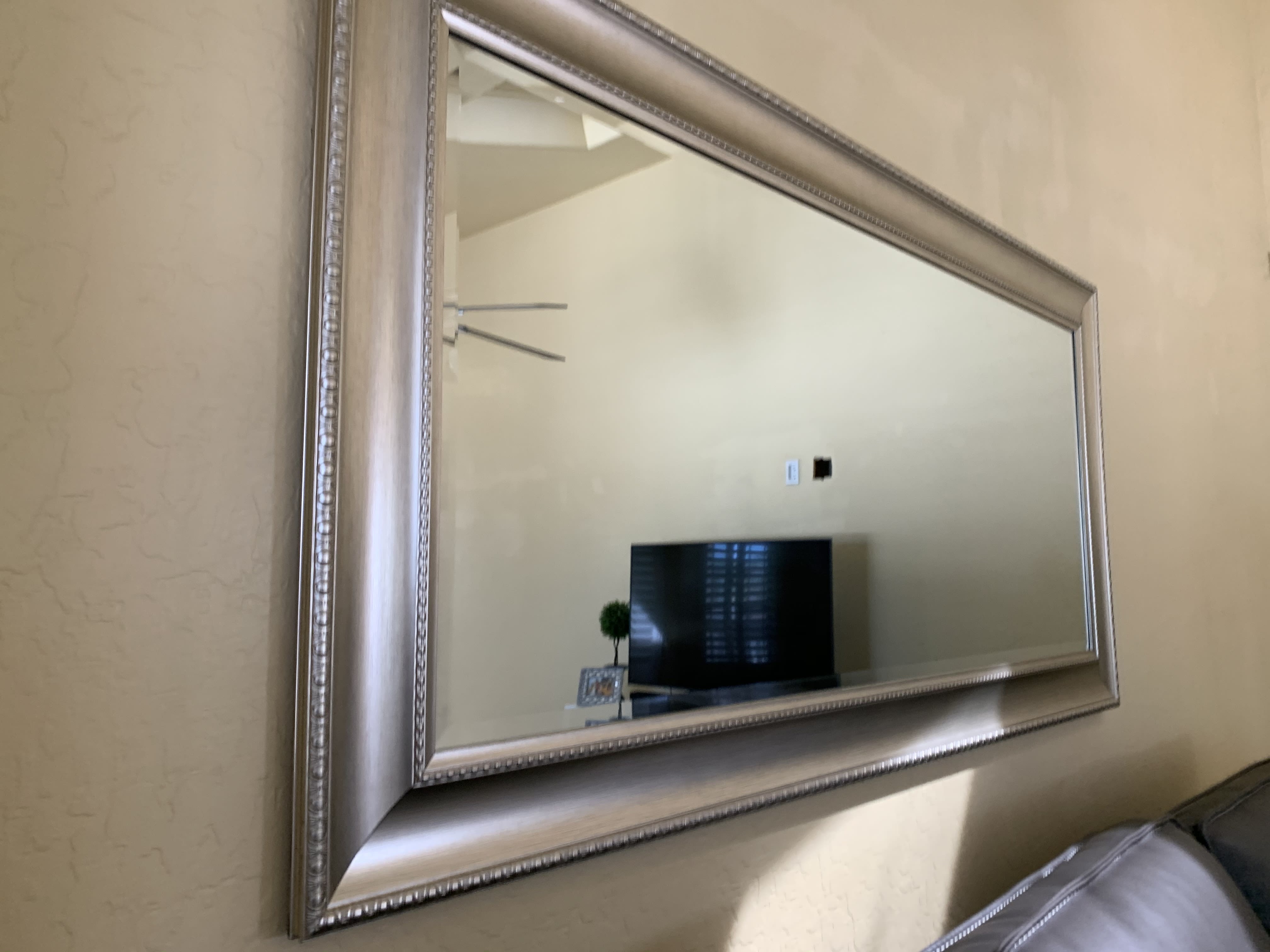 Customer Mirror thumbnail 2