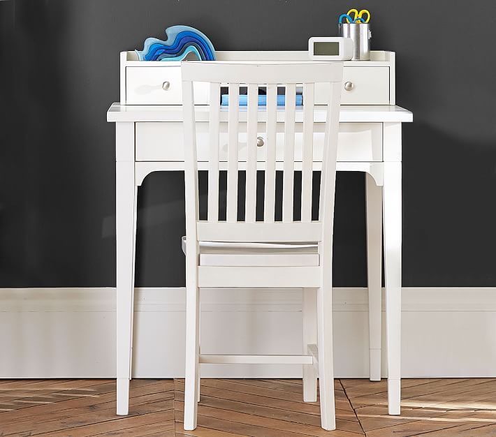 Morgan Simple Desk and Hutch thumbnail 2