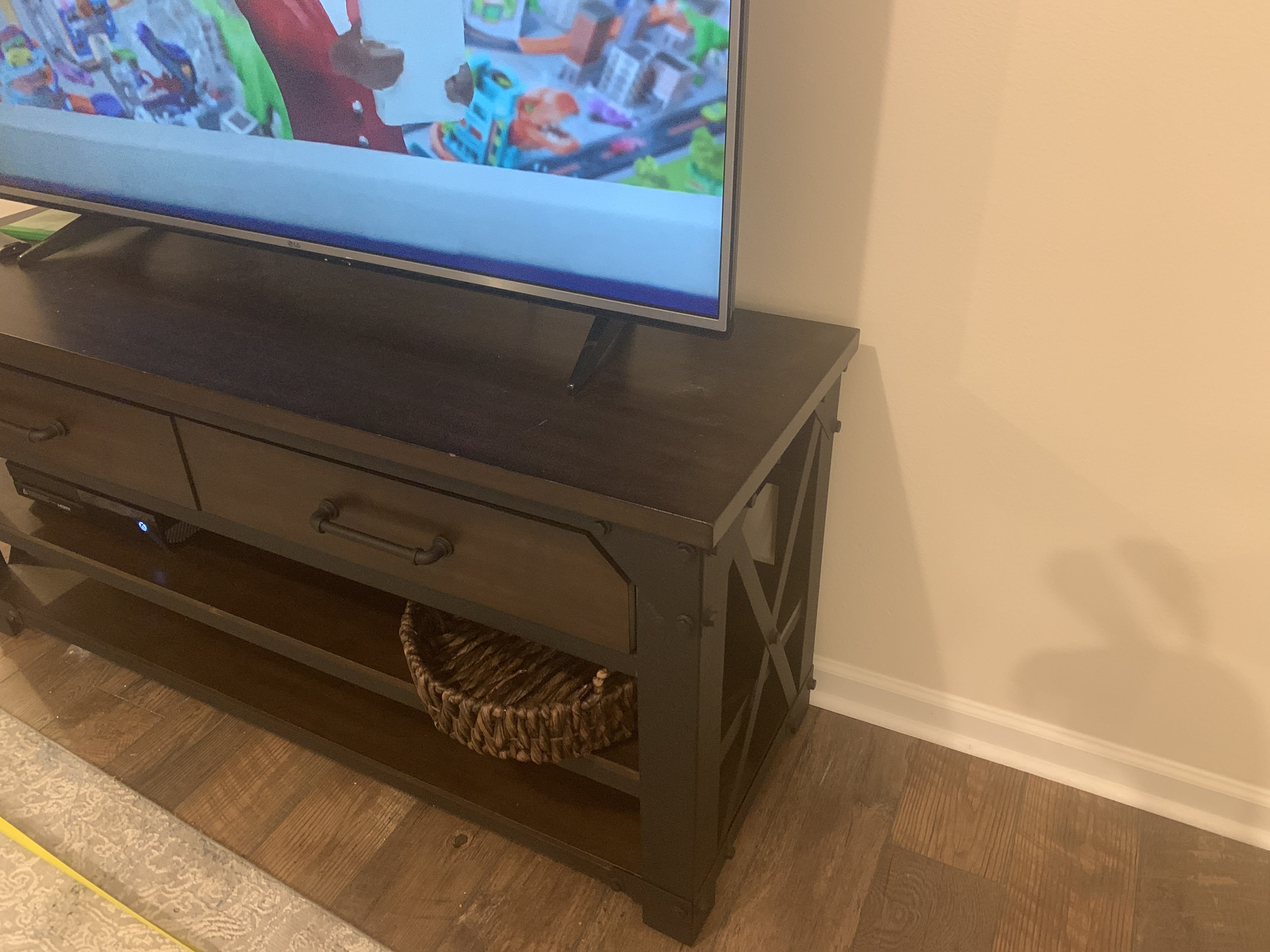 Customer TV Console thumbnail 2